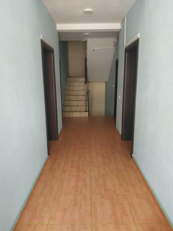 Alise Apartment Bar Exterior photo